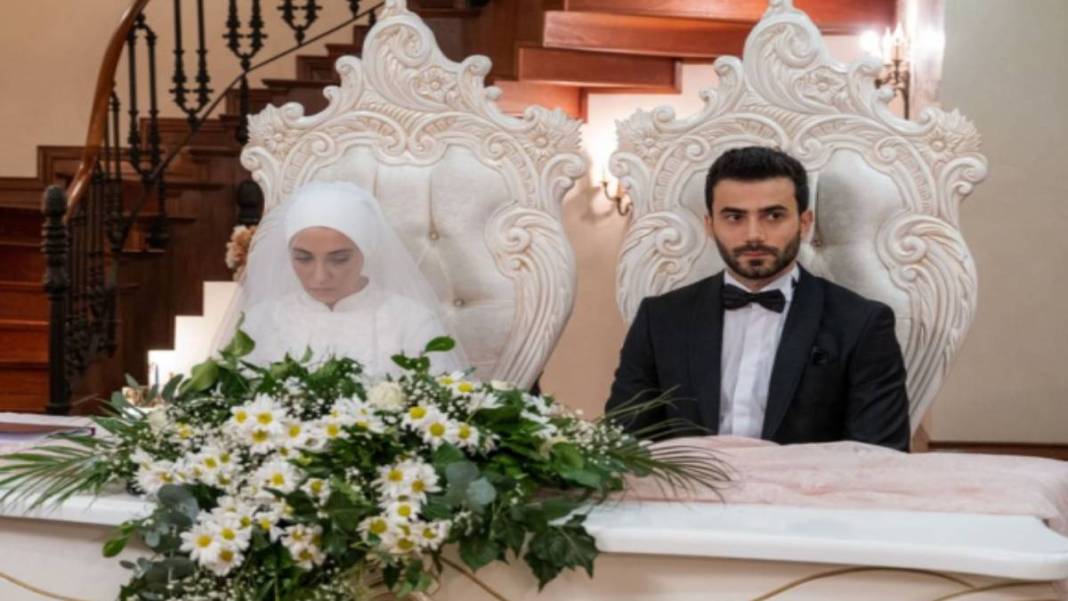 RTÜK ceza yağdırmıştı... Kızılcık Şerbeti hayranlarına büyük şok! Herkes bu haberi bekliyordu 2